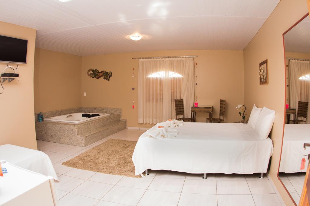 Paraíba do Sul Hotel Pousada Cantinho Do Ceu מראה חיצוני תמונה